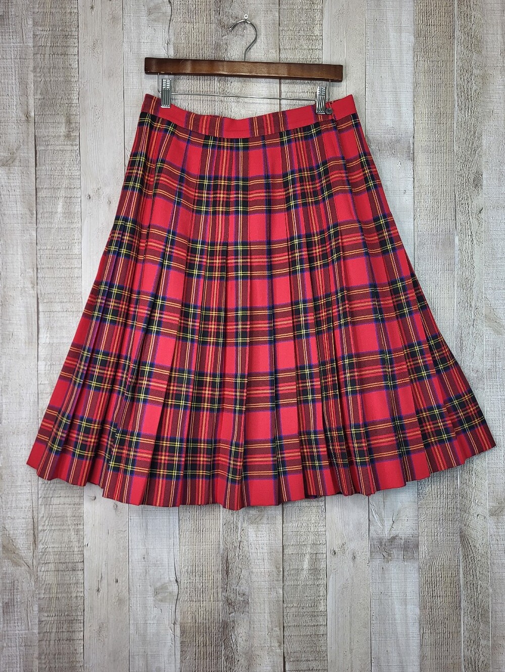 Red Plaid Pleated Skirt - Classic Tartan Women’s Skirt. Ladies Size 14.